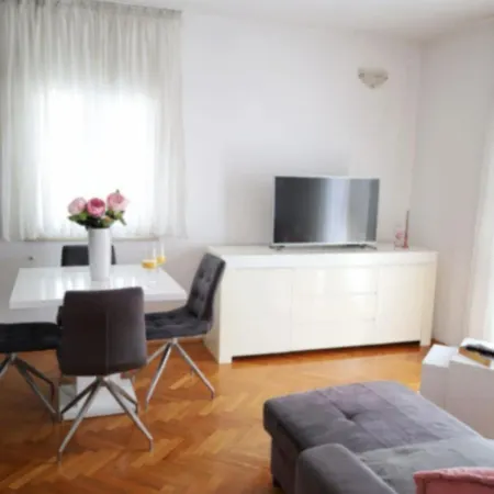 Апартаменты Daniela